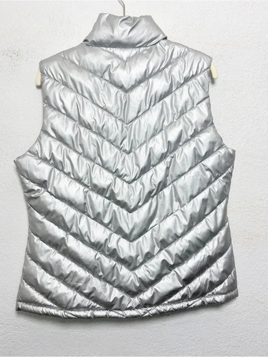 Gap Y2K Metallic Silver Puffer Vest Large Liquid Metal Space Age Shiny Quilted L - Picture 9 of 10